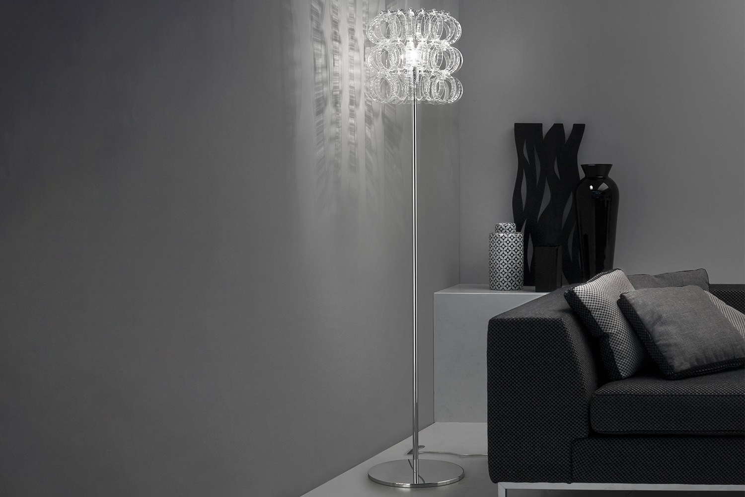 Ecos Floor Lamp