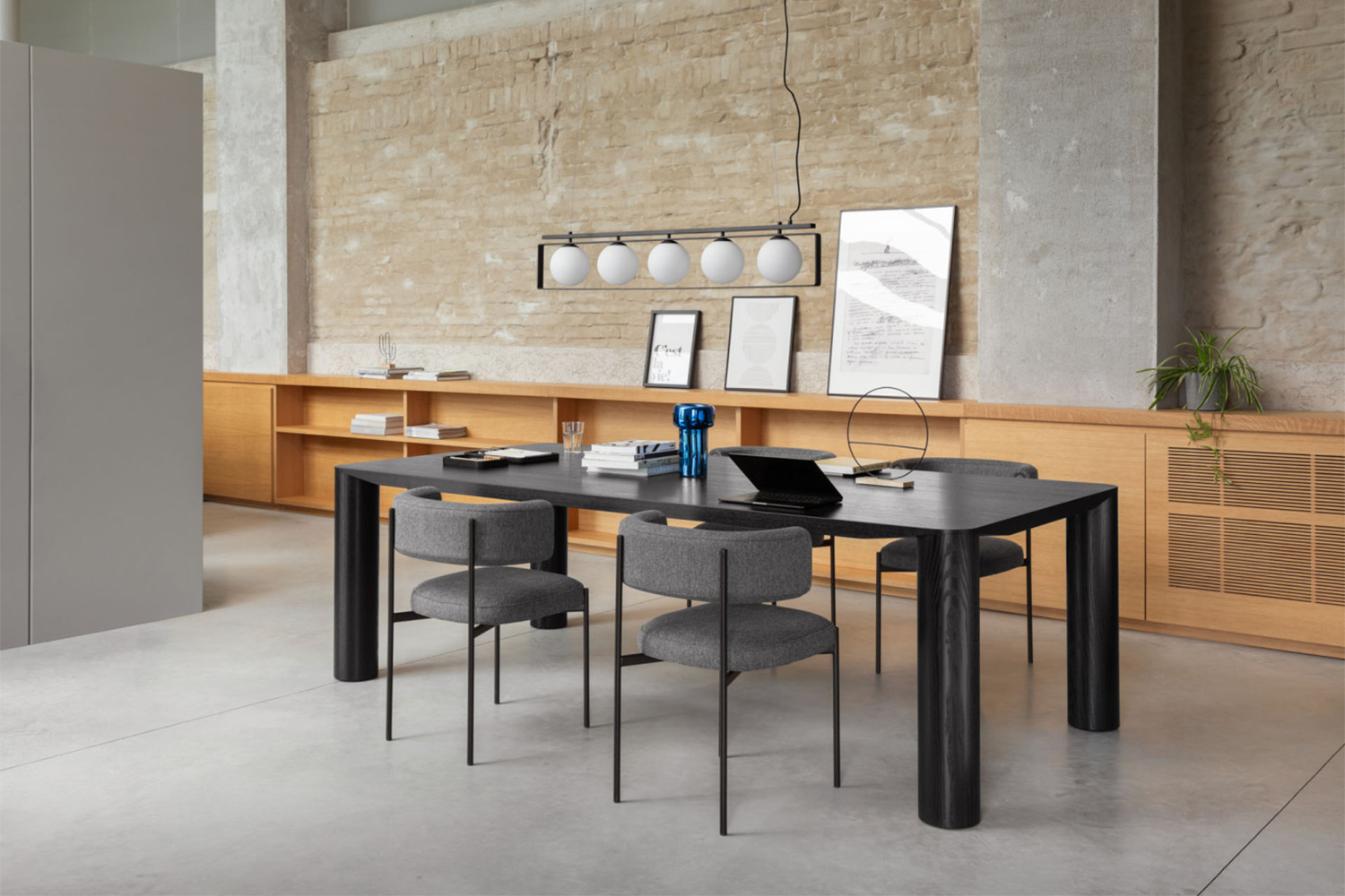 Eggen Dining Table