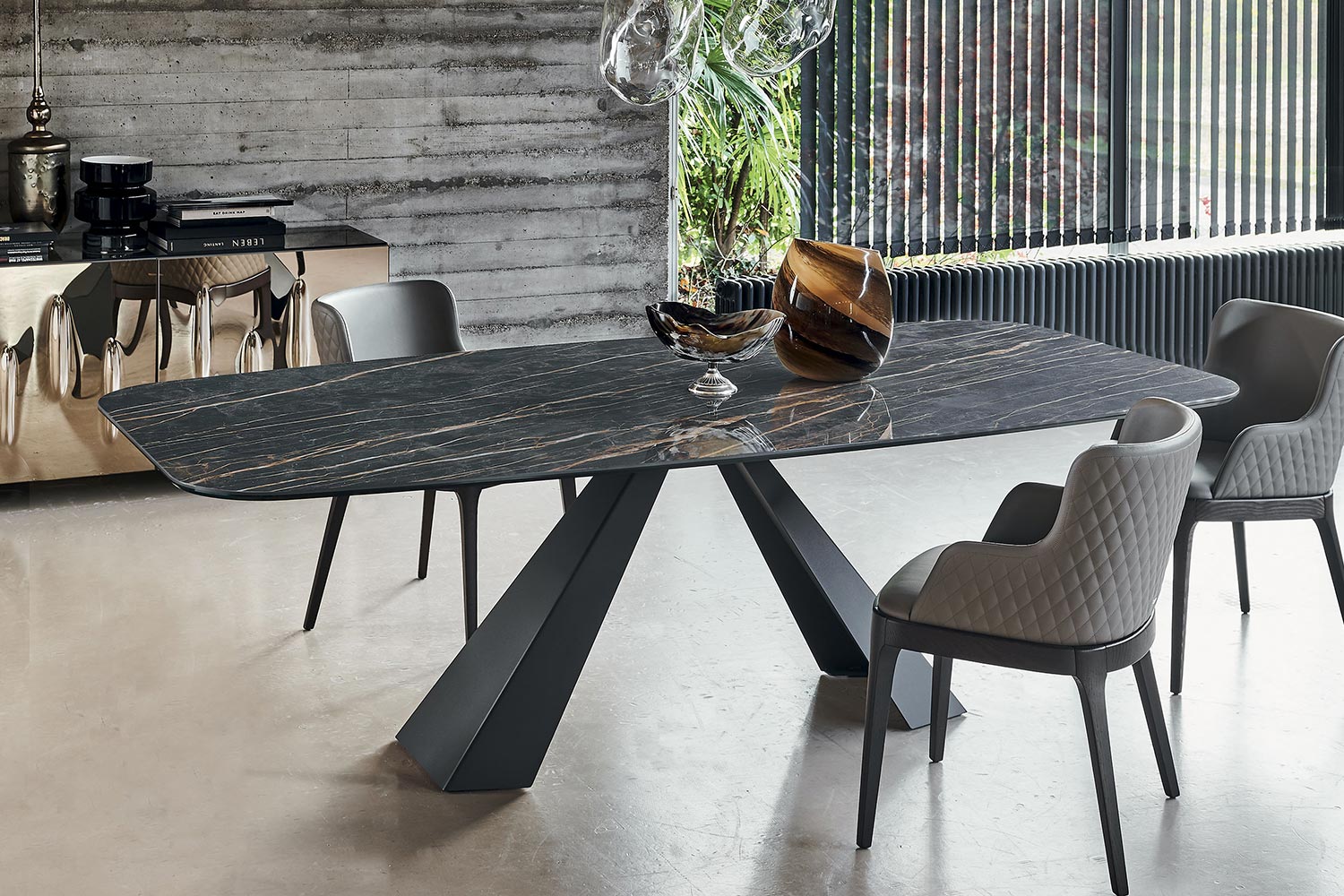 Eliot Keramik Dining Table