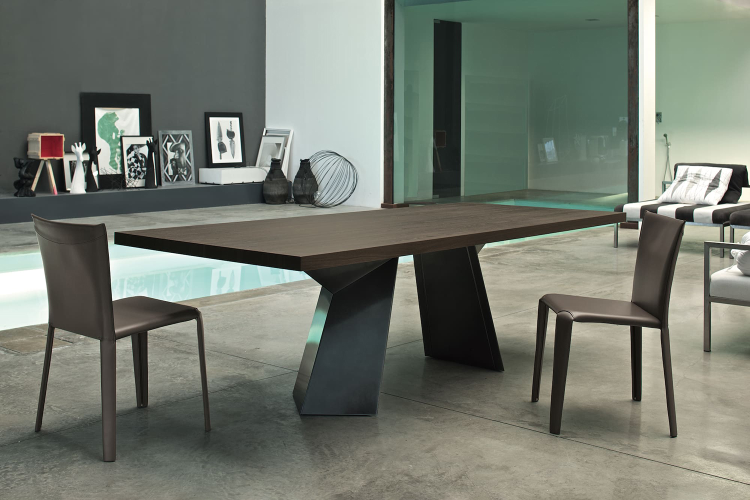 Fiandre Dining Table