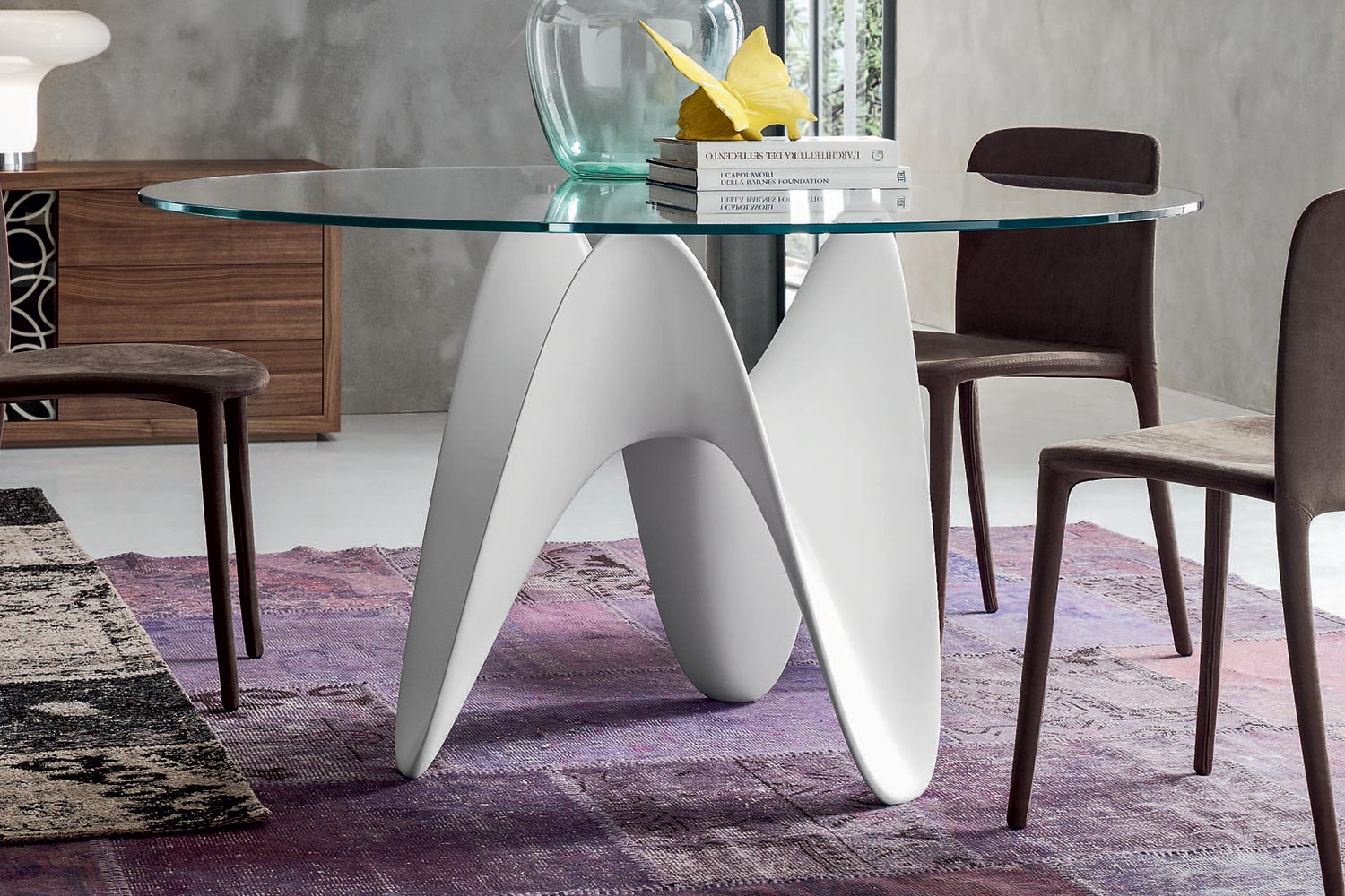 Gaya Dining Table