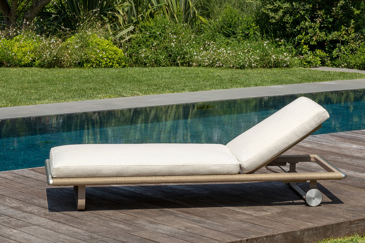 George Chaise Lounge