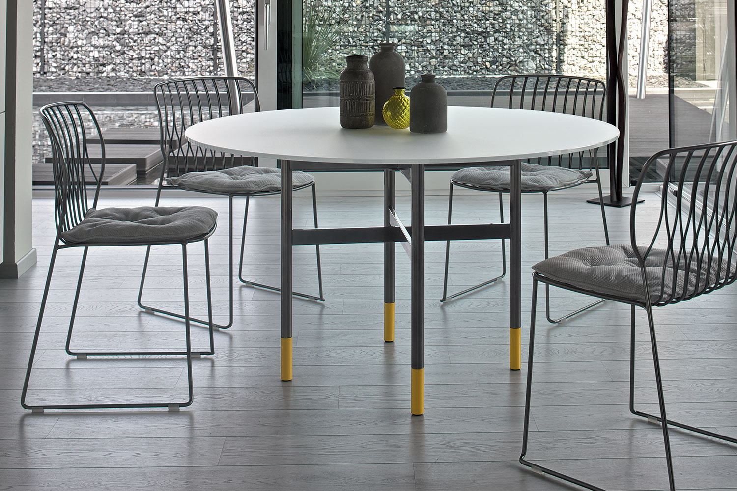 Glamour Dining Table