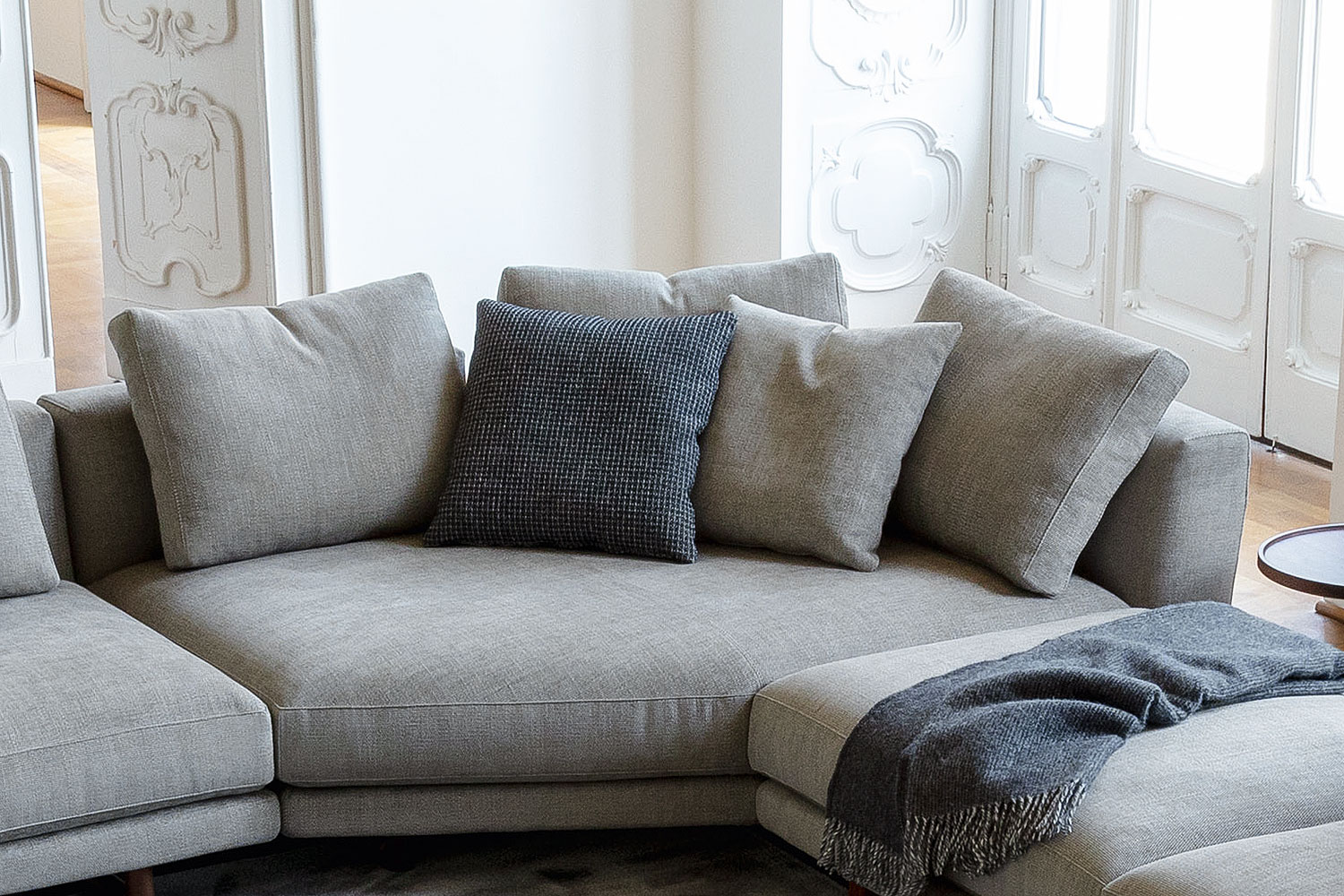 Kirk 60 Cushion