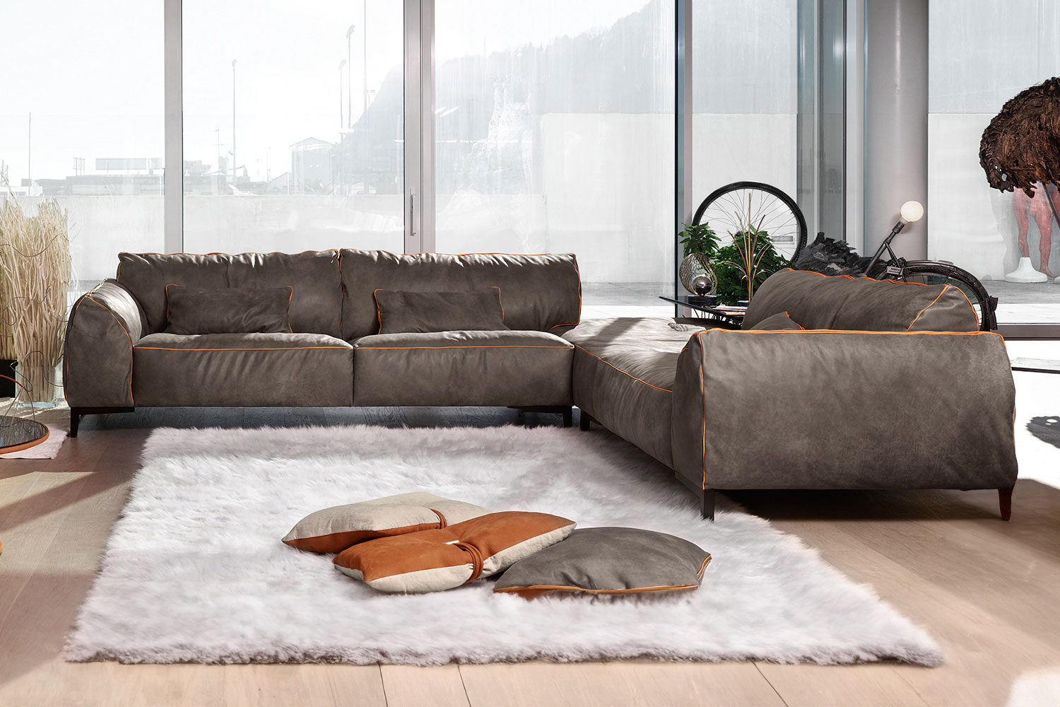 Kong Corner Sectional Sofa with Peninsula