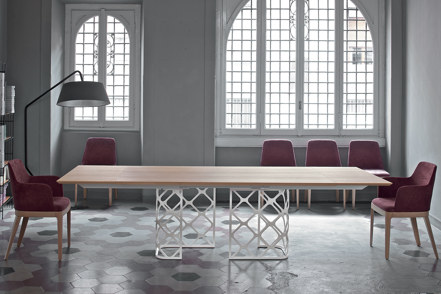 Majesty Extension Dining Table