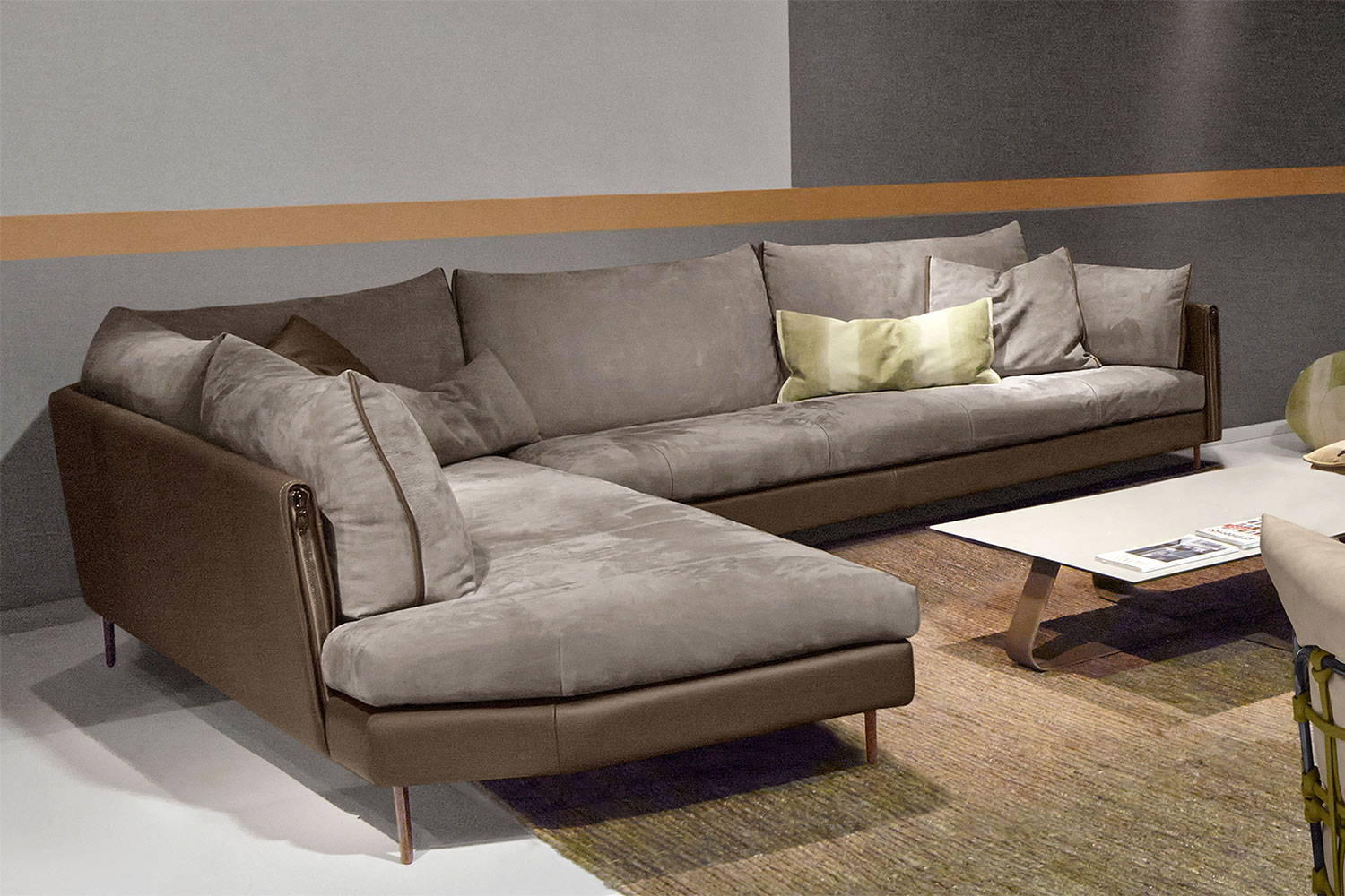 New York Corner Sectional Sofa with Peninsula