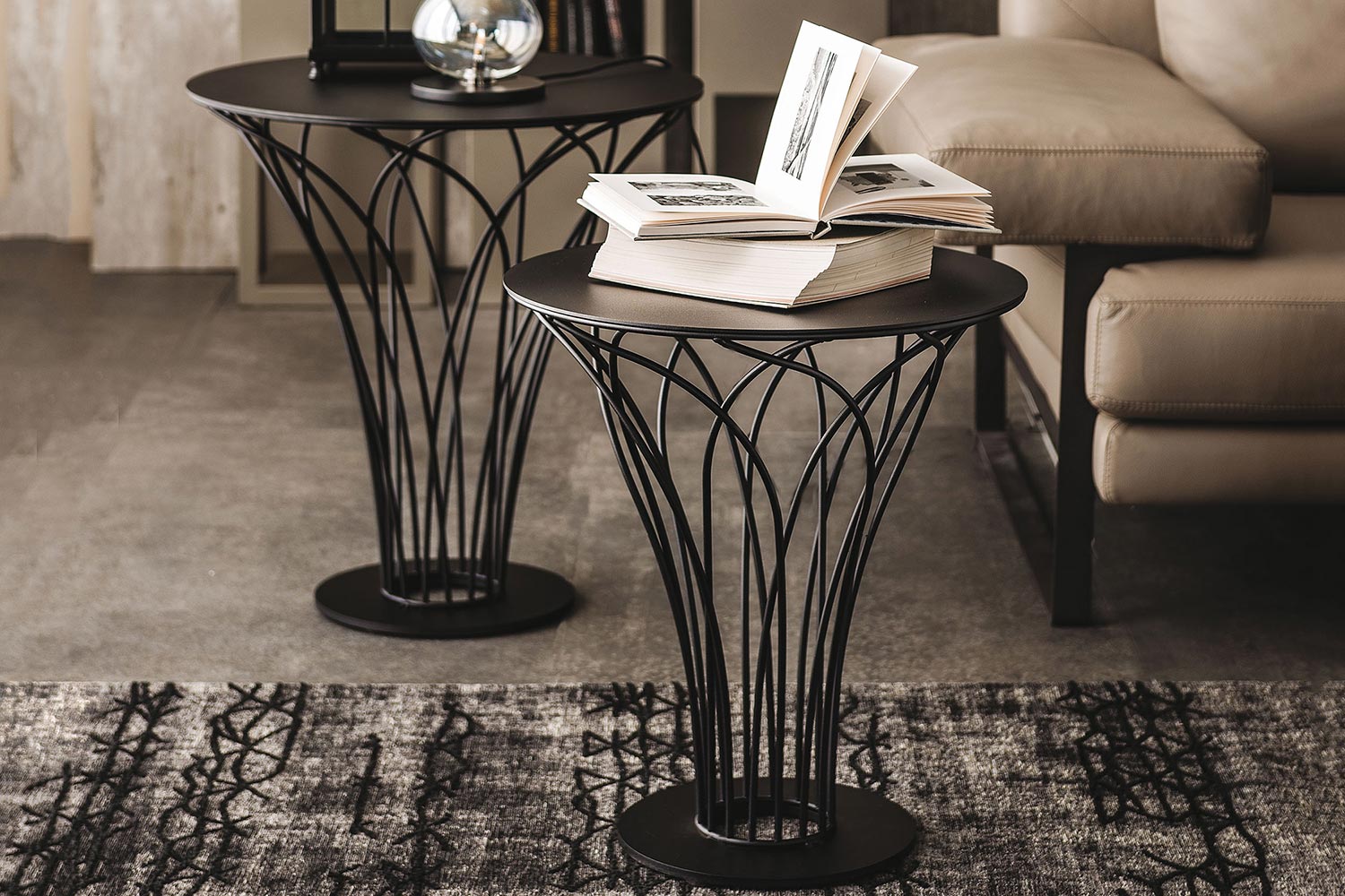 Nido End Table
