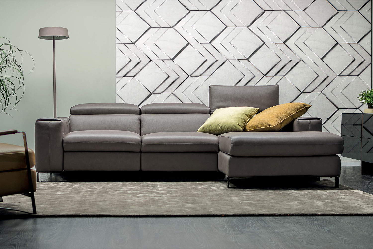 Papillon Sectional Sofa With Recliner