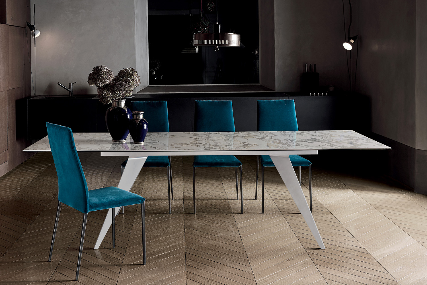 Ramos Dining Table