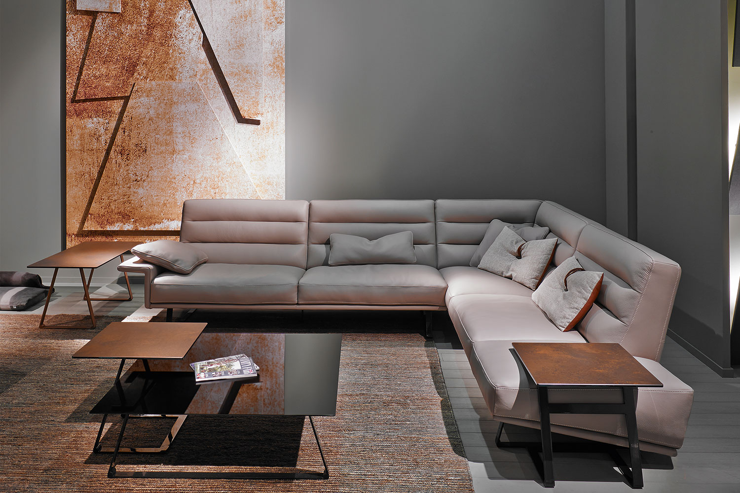 Renegade Corner Sectional Sofa with Peninsula