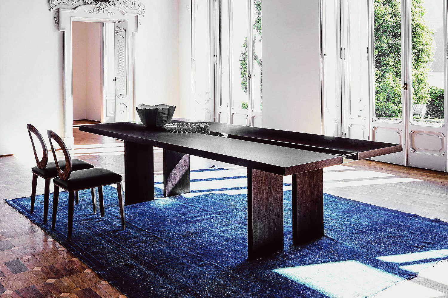 Ritz Dining Table