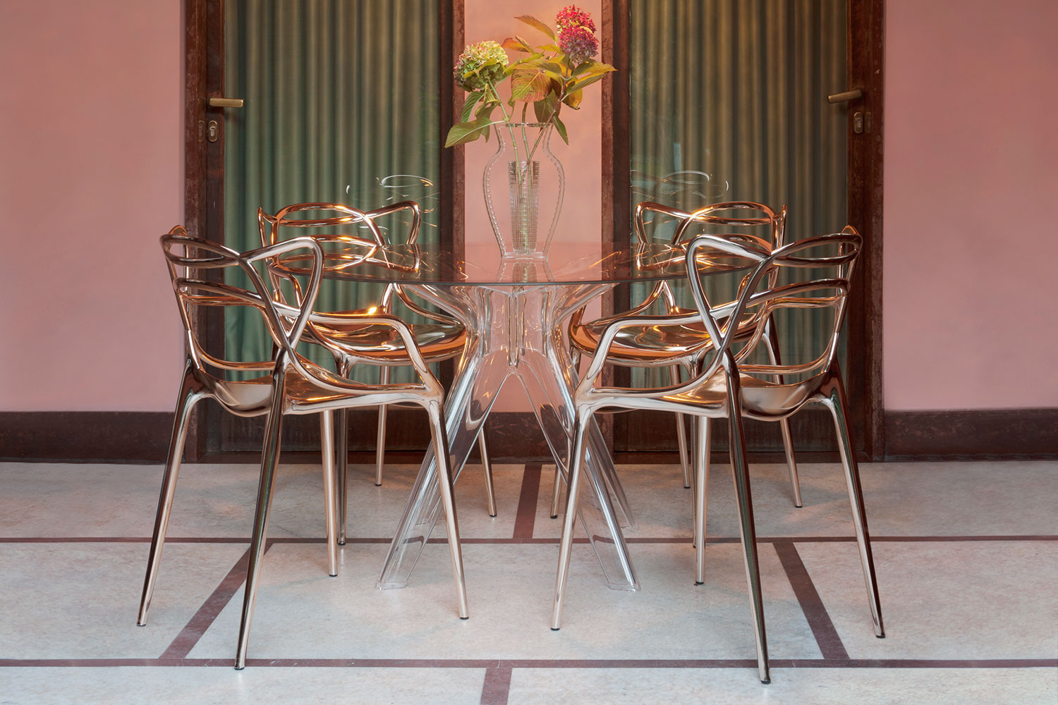 Sir Gio Kitchen Table