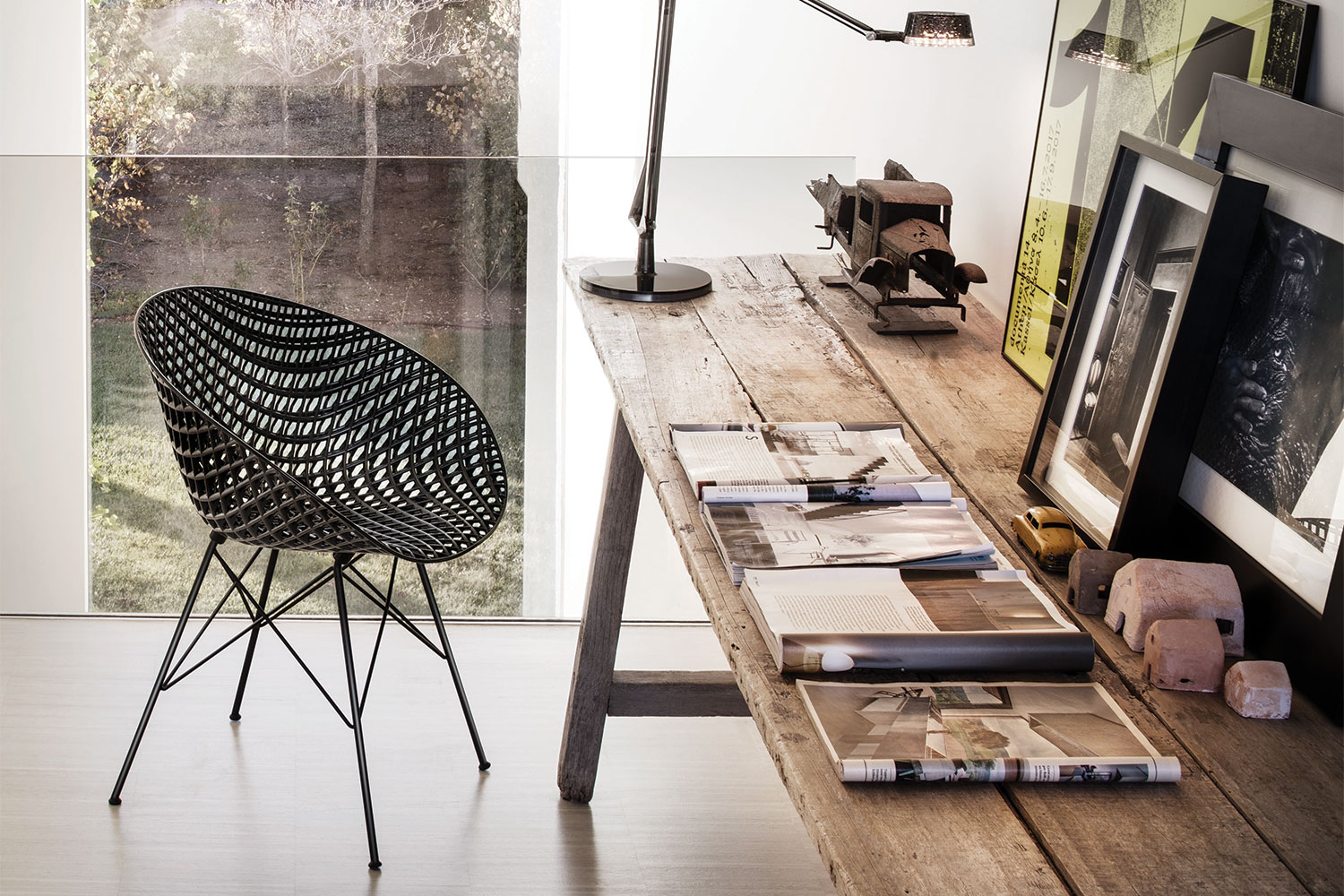 Smatrik Dining Chair (Set of 2)