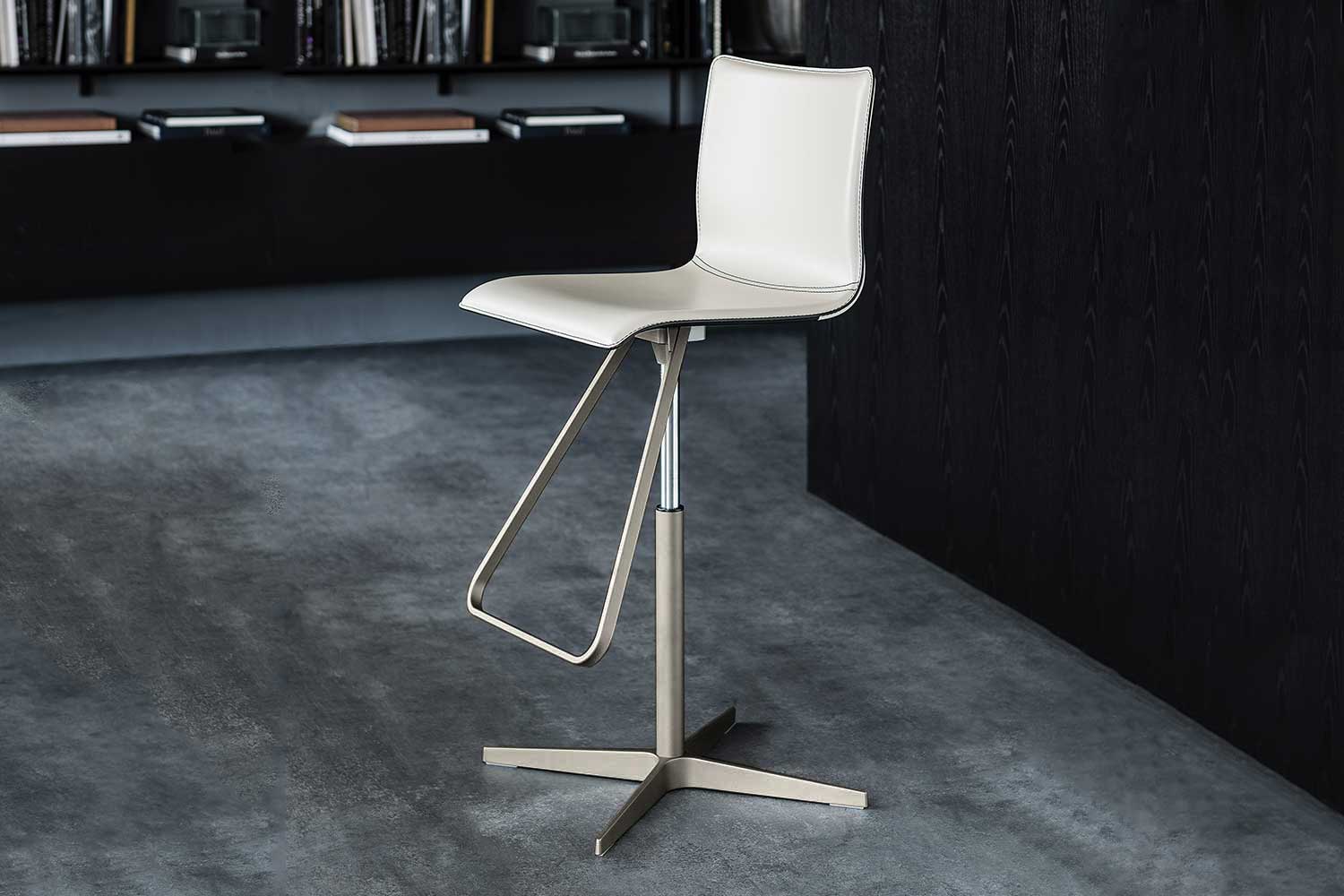 Toto X Bar Stool
