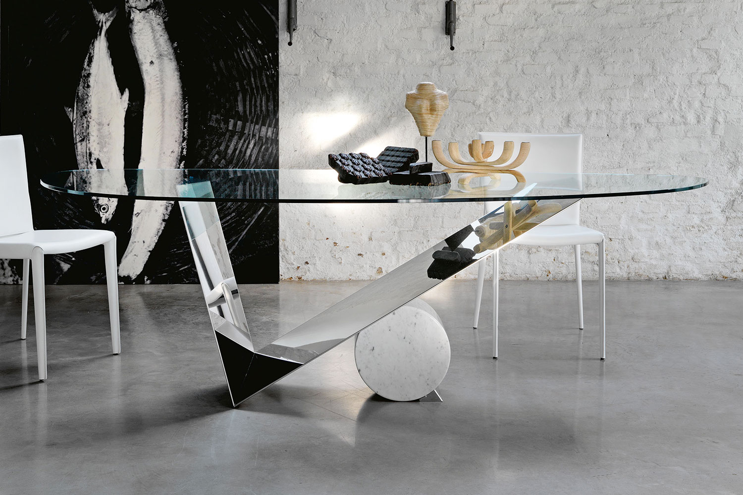 Valentinox Dining Table