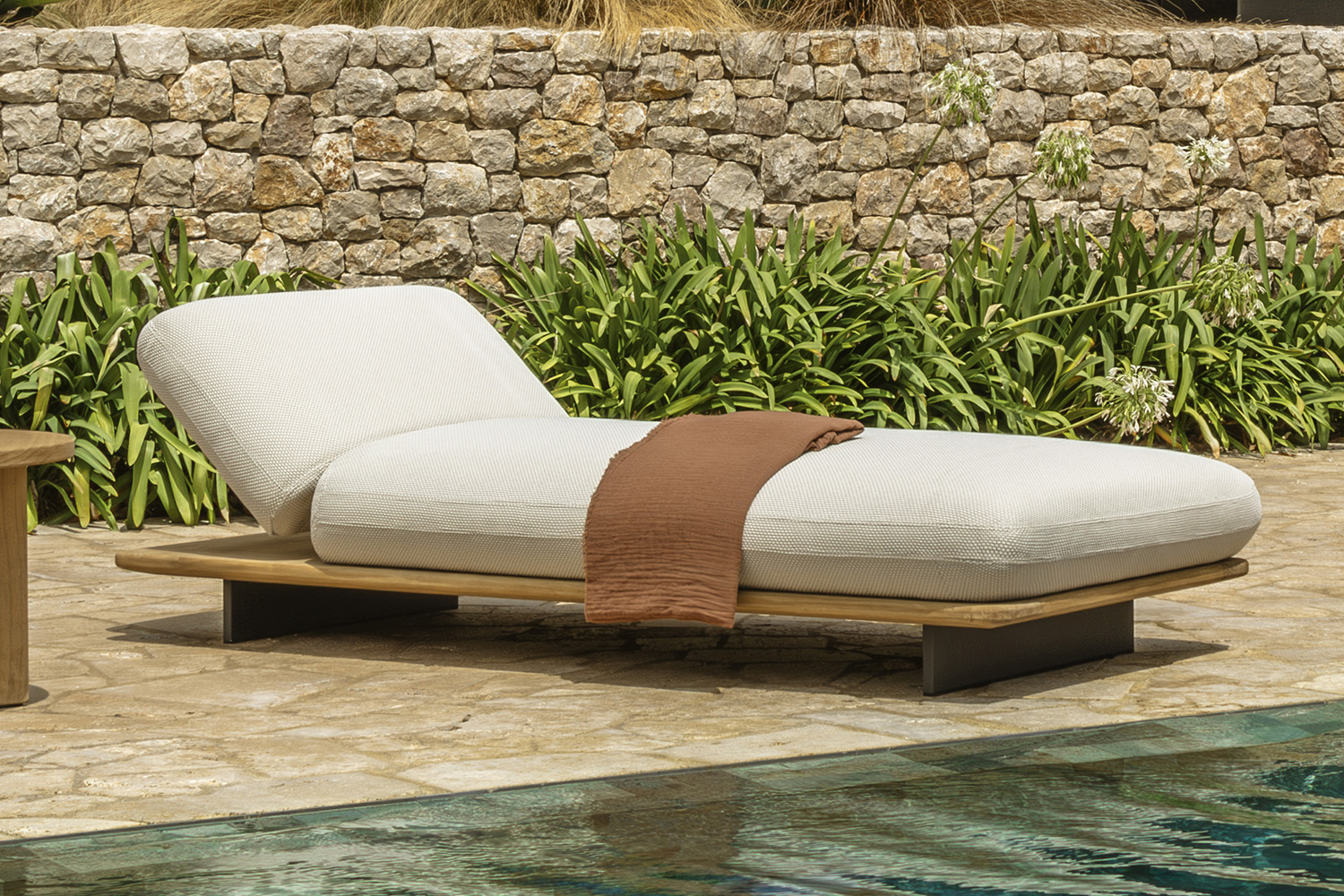 Venice Chaise Lounge
