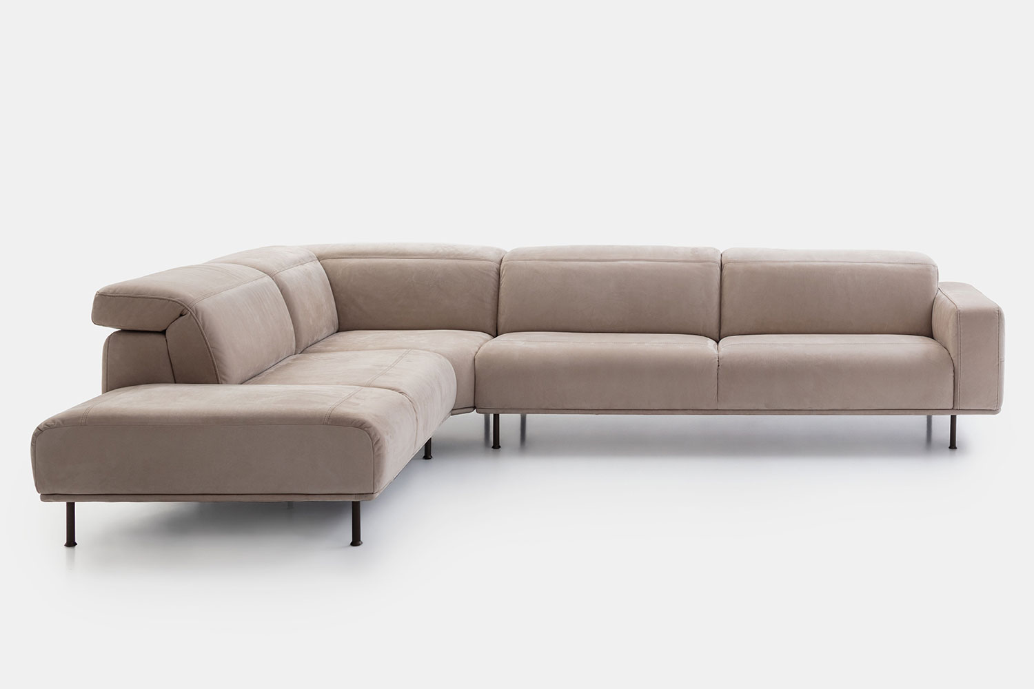 Wing Corner Sectional Sofa With Peninsula
