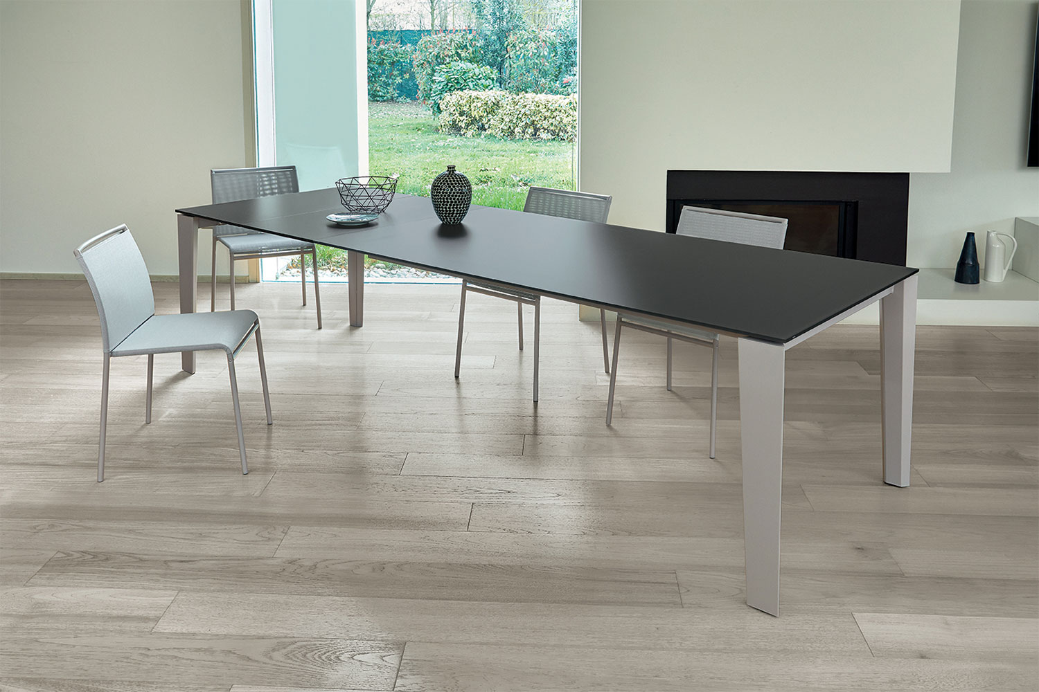 Winny Extension Dining Table