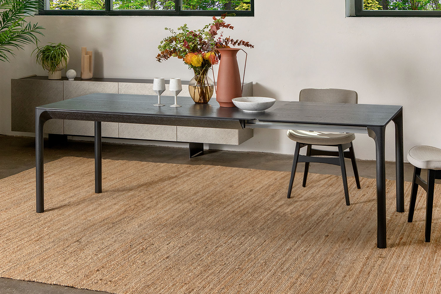 Zeno Extension Dining Table