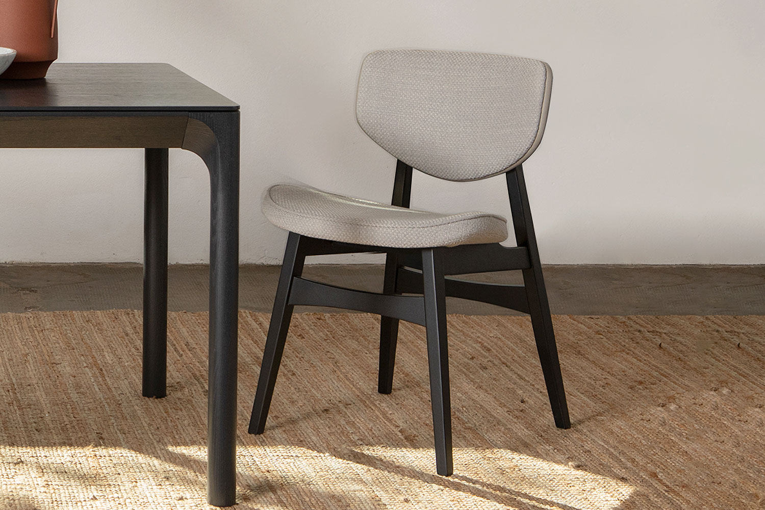 Zoe Dual-Tone Dining Chair